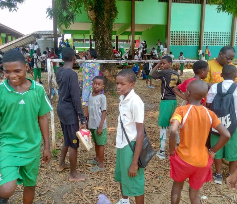Supervision des entraînements à l’école publique GROS BOUQUET 4